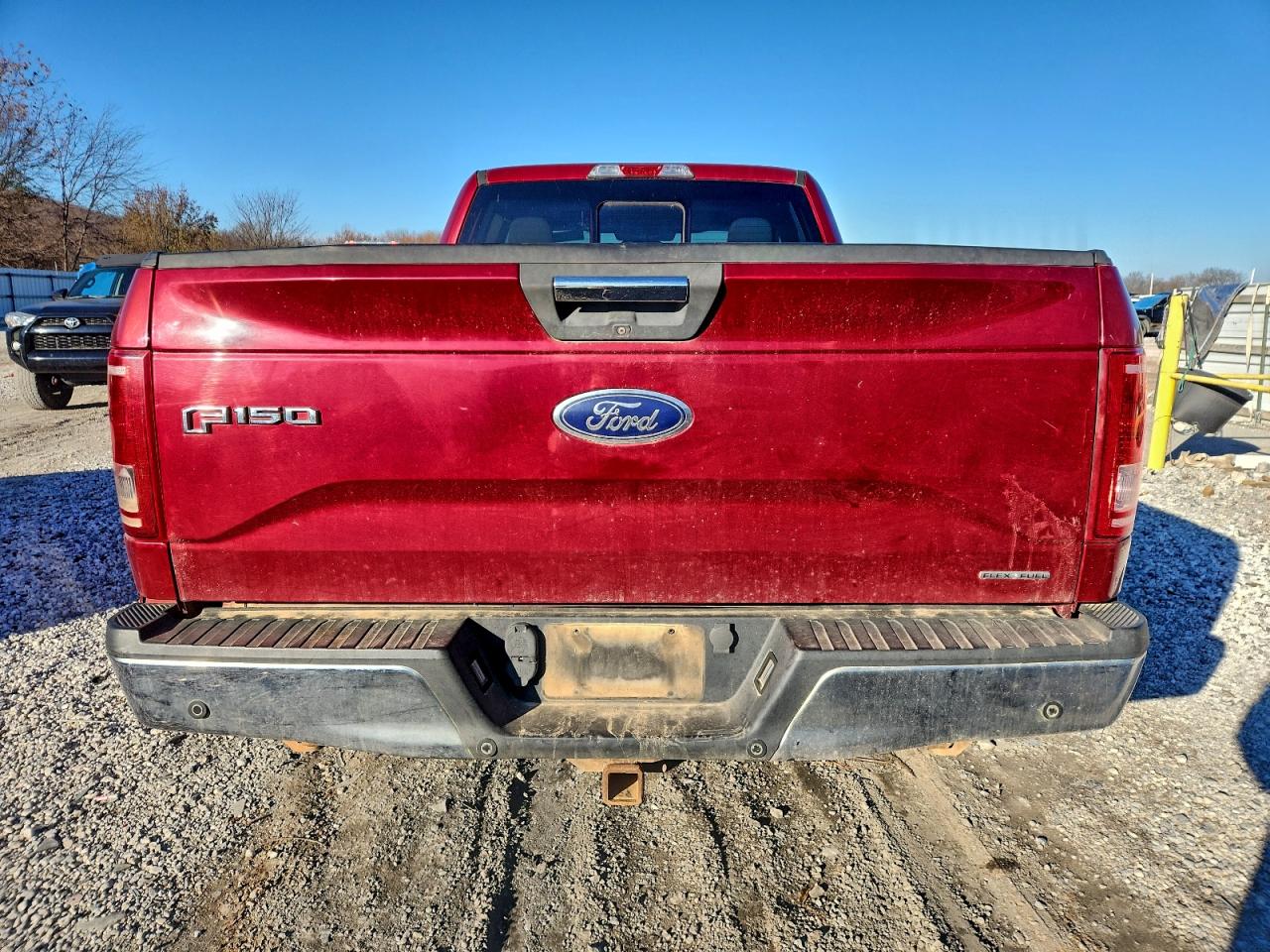 Ford F-150 Super Cab Image 11