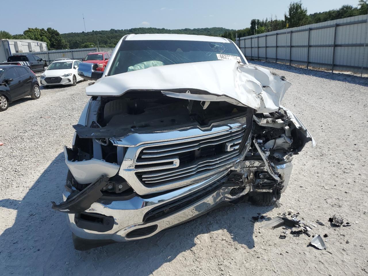 Ram 1500 Laramie Image 7