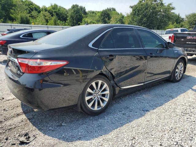 Toyota Camry Hybrid Image 10