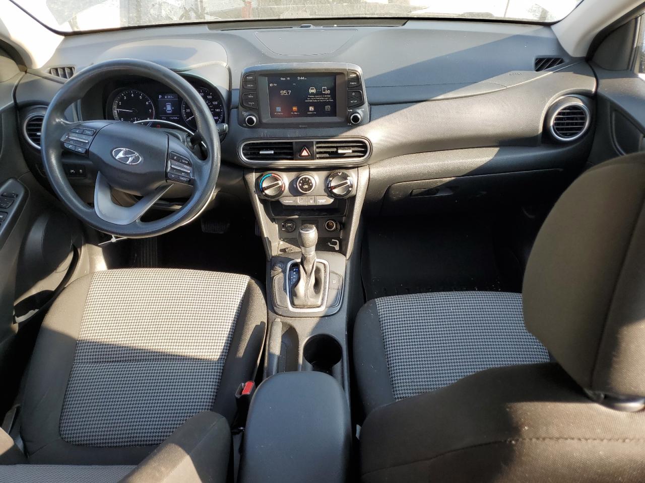 Hyundai KONA Se Image 4
