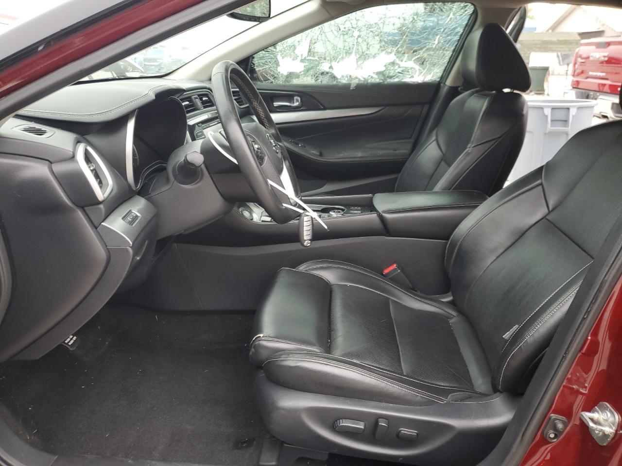 Nissan Maxima 3.5s Image 4