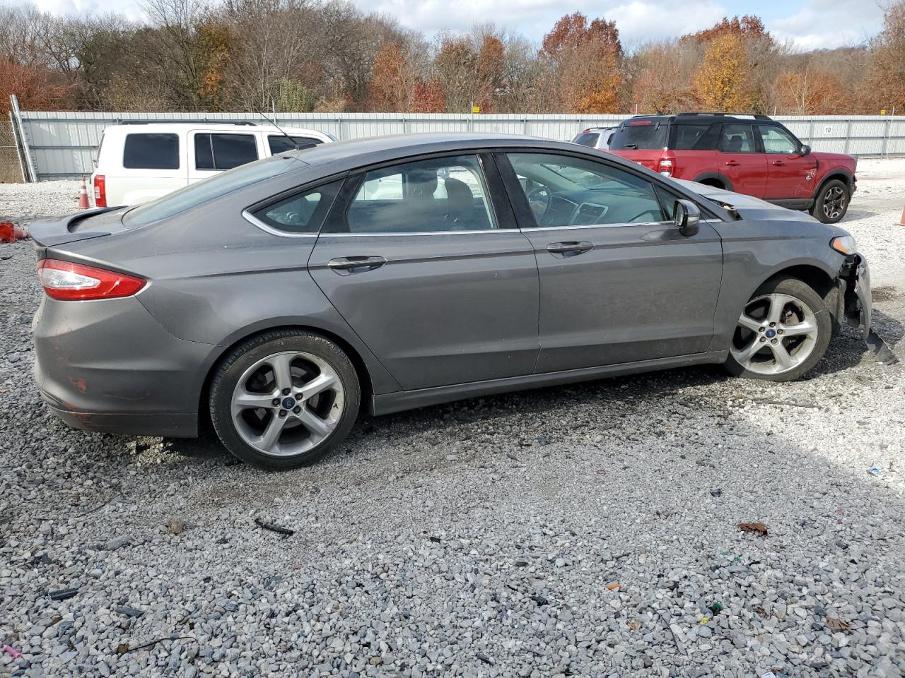 Ford Fusion Se Image 4
