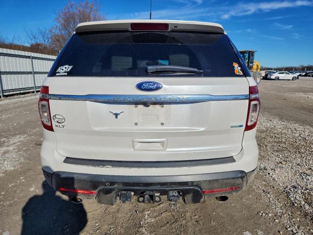 Ford Explorer Xlt Image 8