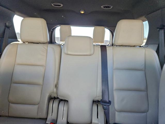 Ford Explorer Xlt Image 7