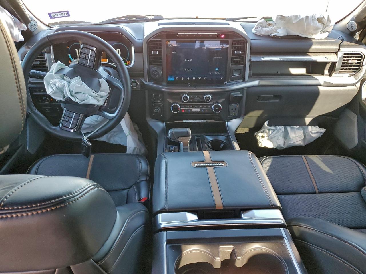 Ford F-150 Supercrew Image 12