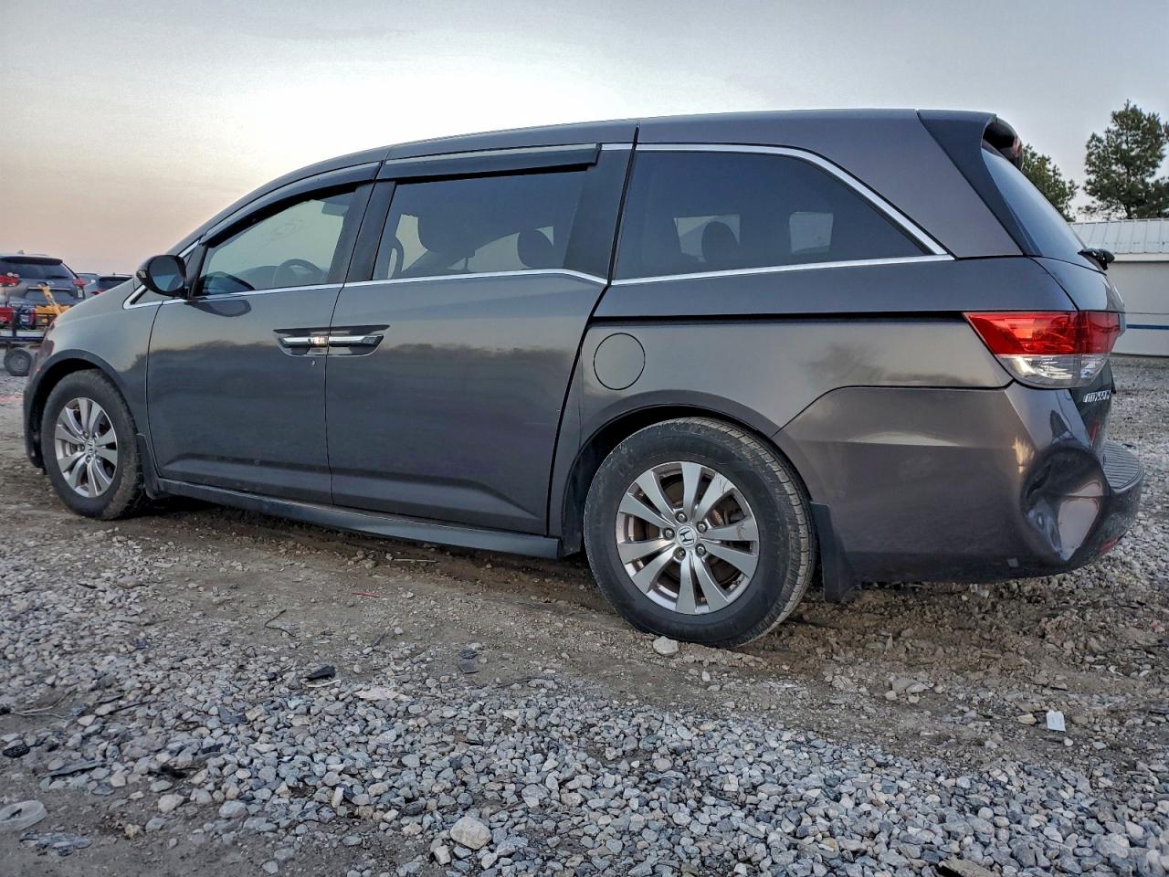 Honda Odyssey Exl Image 3