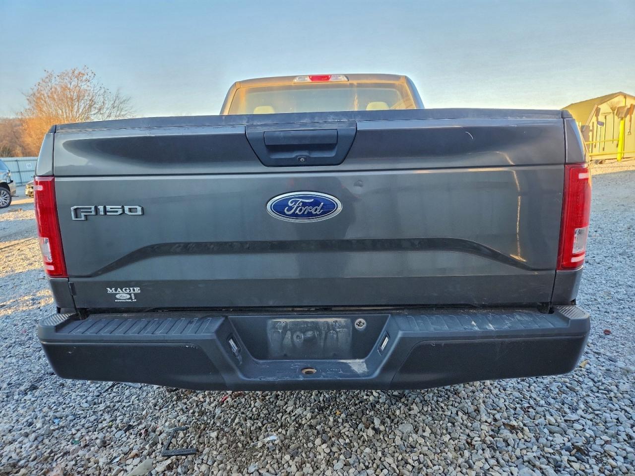 Ford F-150 Supercrew Image 7