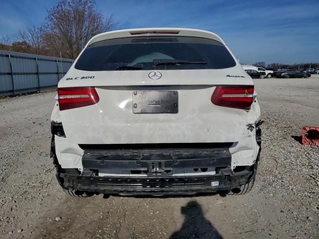 Mercedes-Benz GLC 300 4matic Image 2