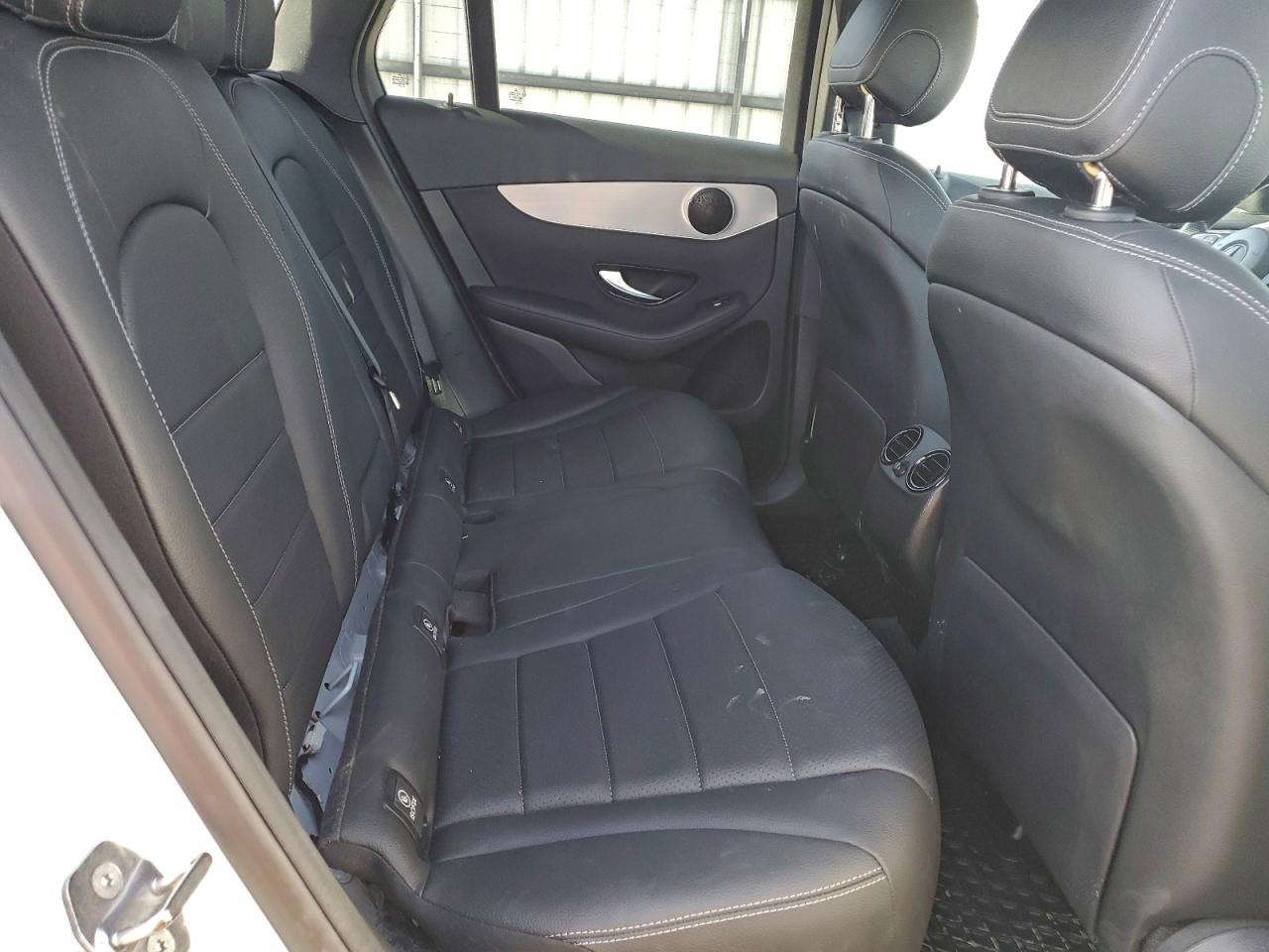 Mercedes-Benz GLC 300 4matic Image 9