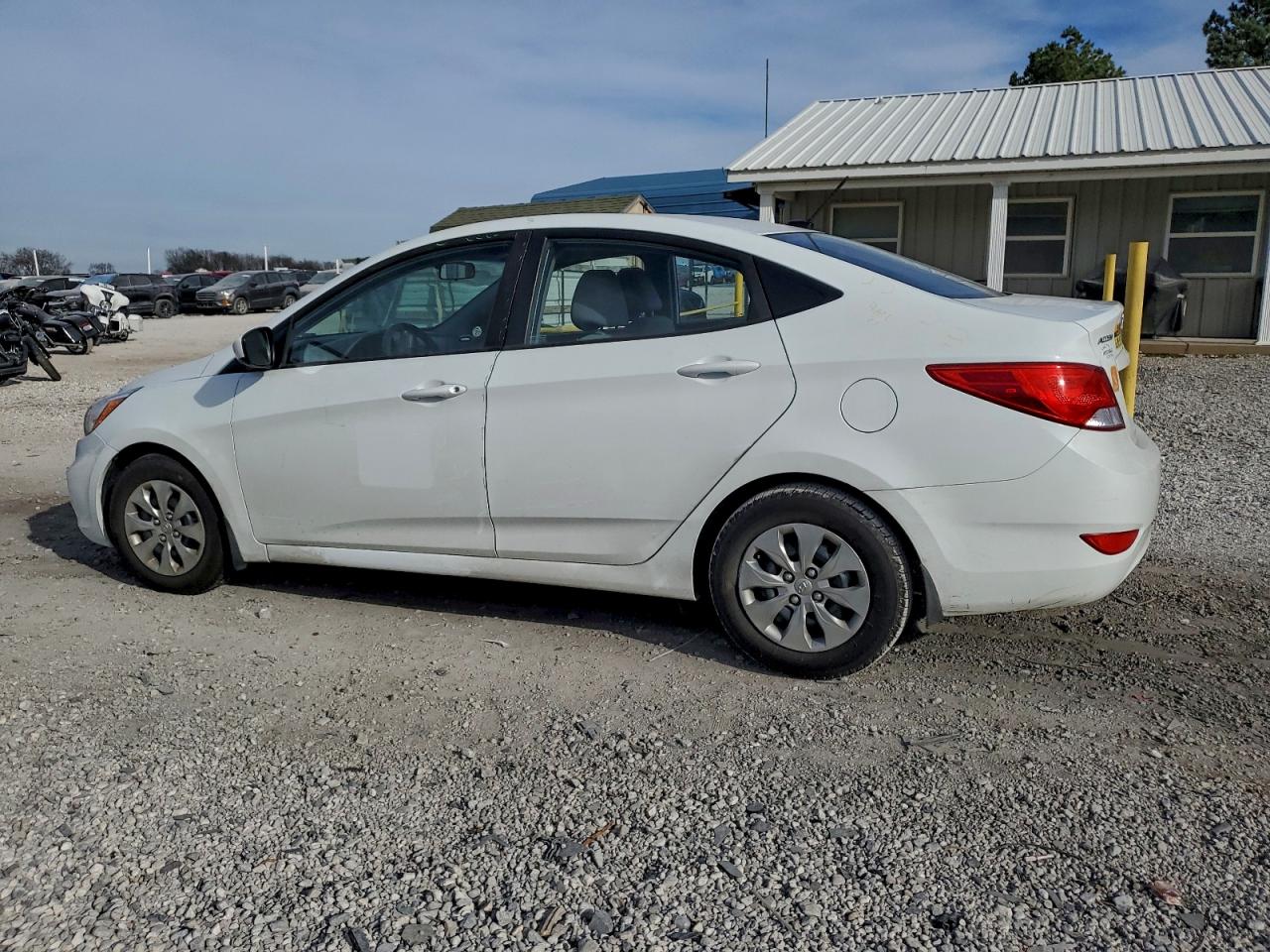 Hyundai ACCENT Se Image 2