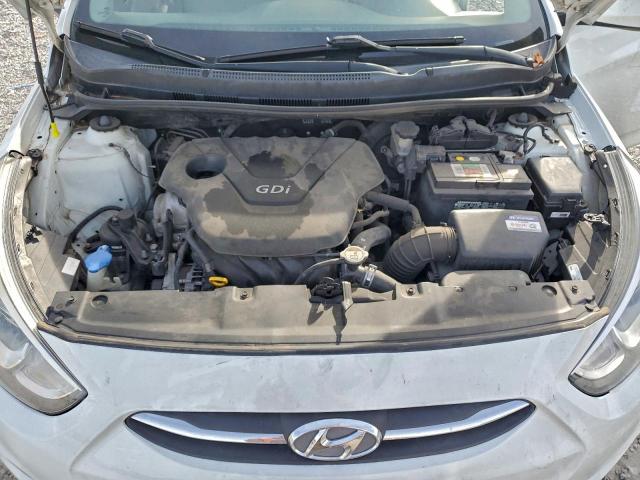 Hyundai ACCENT Se Image 11