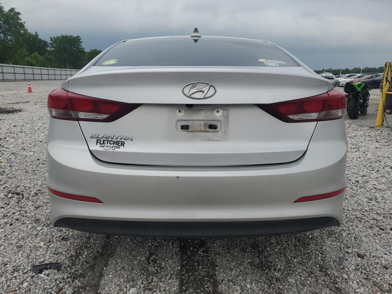 Hyundai ELANTRA Sel Image 11