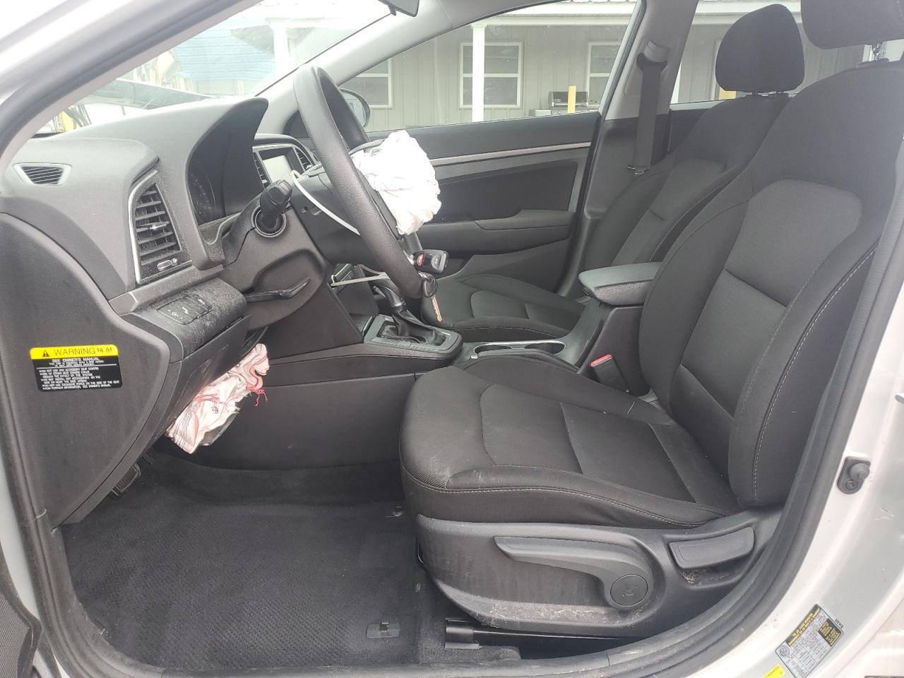 Hyundai ELANTRA Sel Image 10