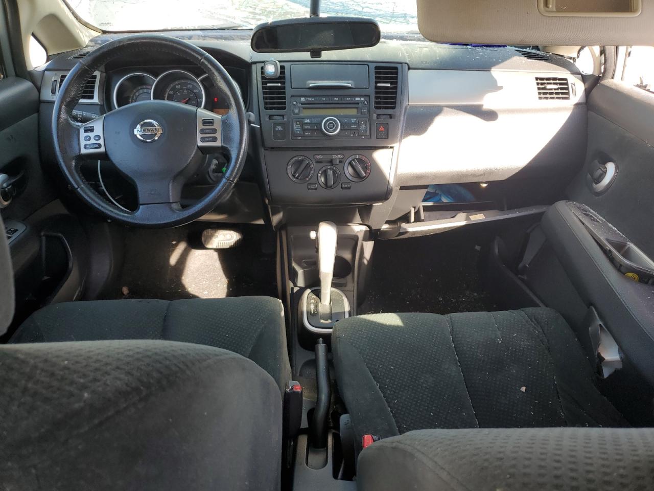 Nissan Versa S Image 5