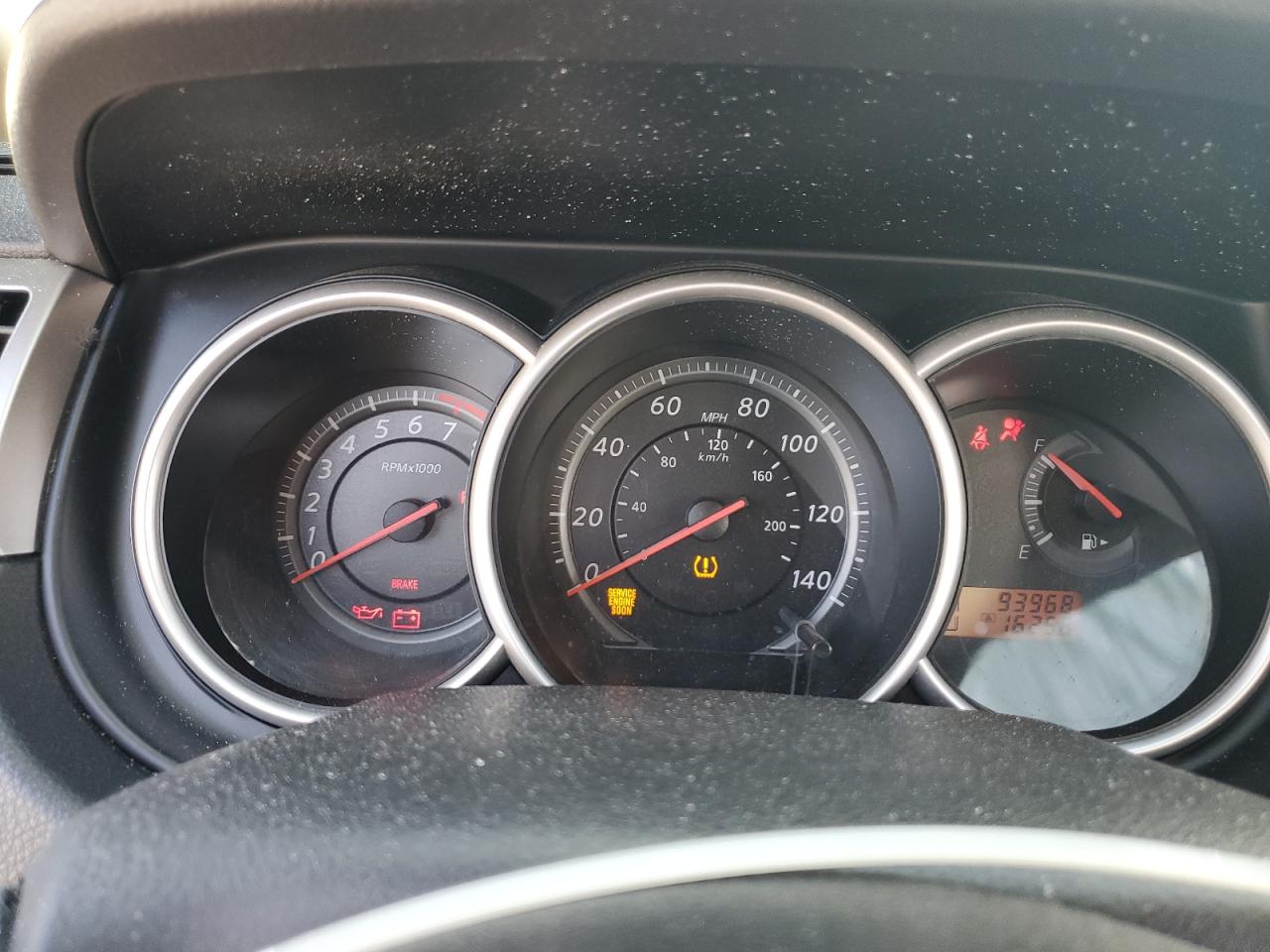 Nissan Versa S Image 3