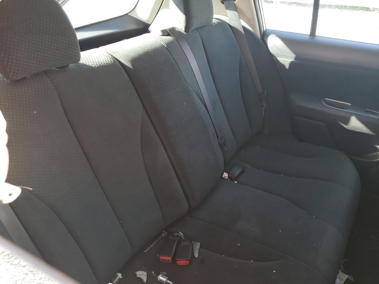 Nissan Versa S Image 6