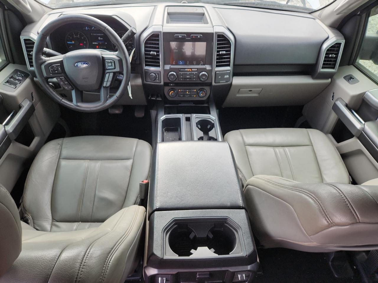 Ford F-150 Supercrew Image 12