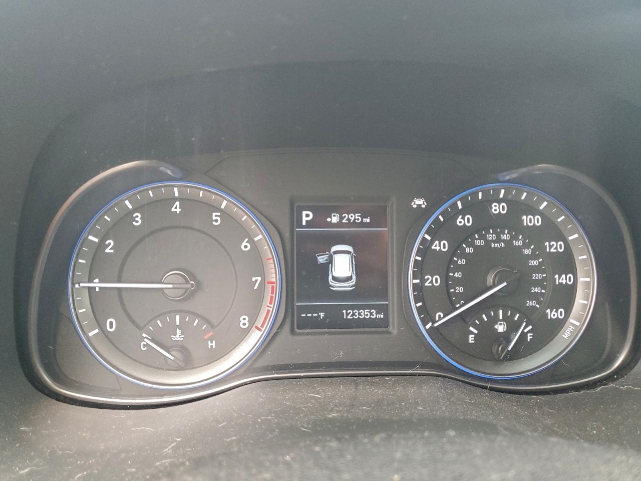 Hyundai KONA Sel Image 13