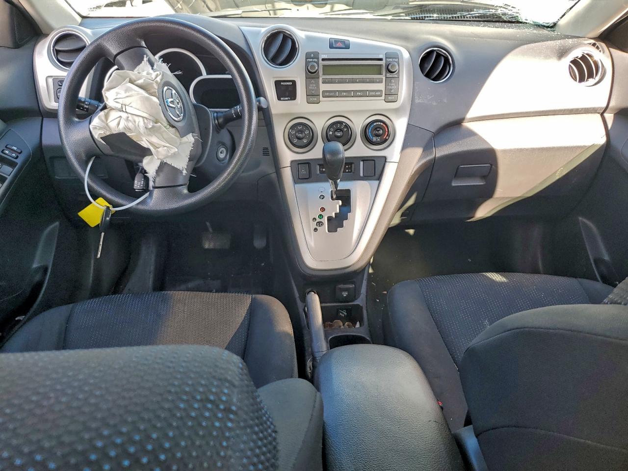 Toyota Corolla S Image 6