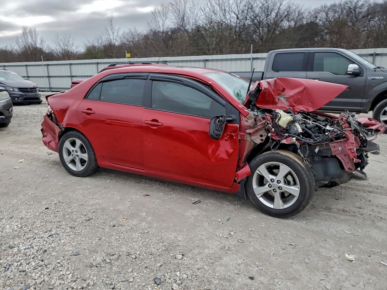 Toyota Corolla Base Image 8