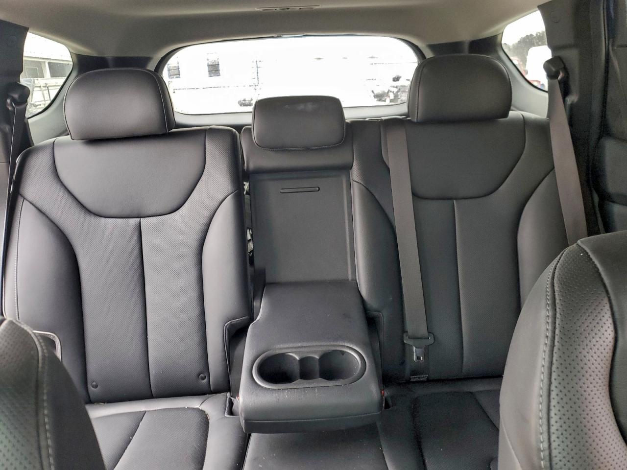 Hyundai SANTA FE Limited Image 11