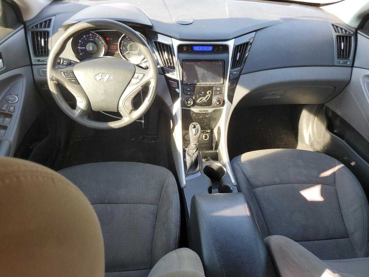 Hyundai SONATA Gls Image 12