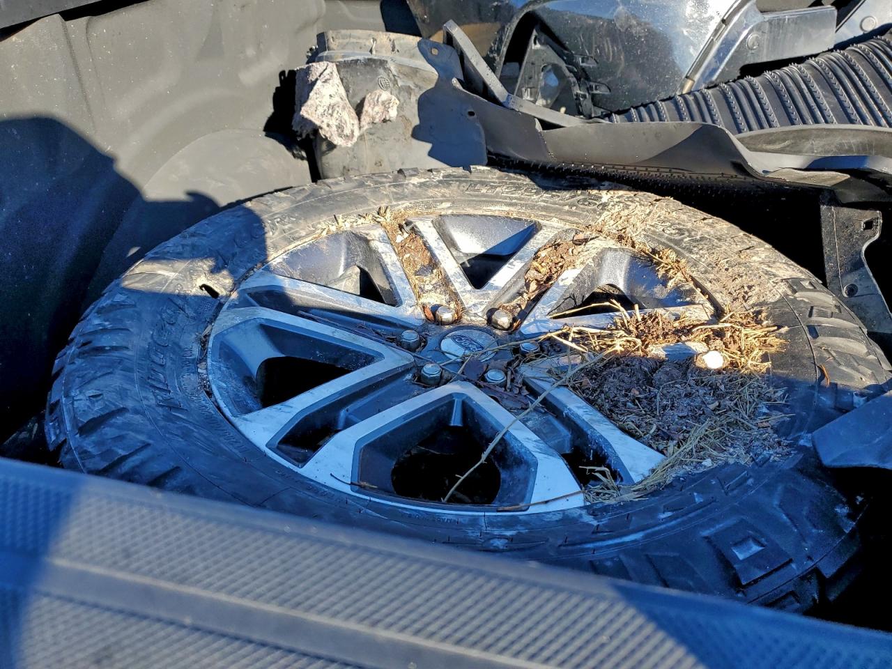 Ford F-150 Supercrew Image 8