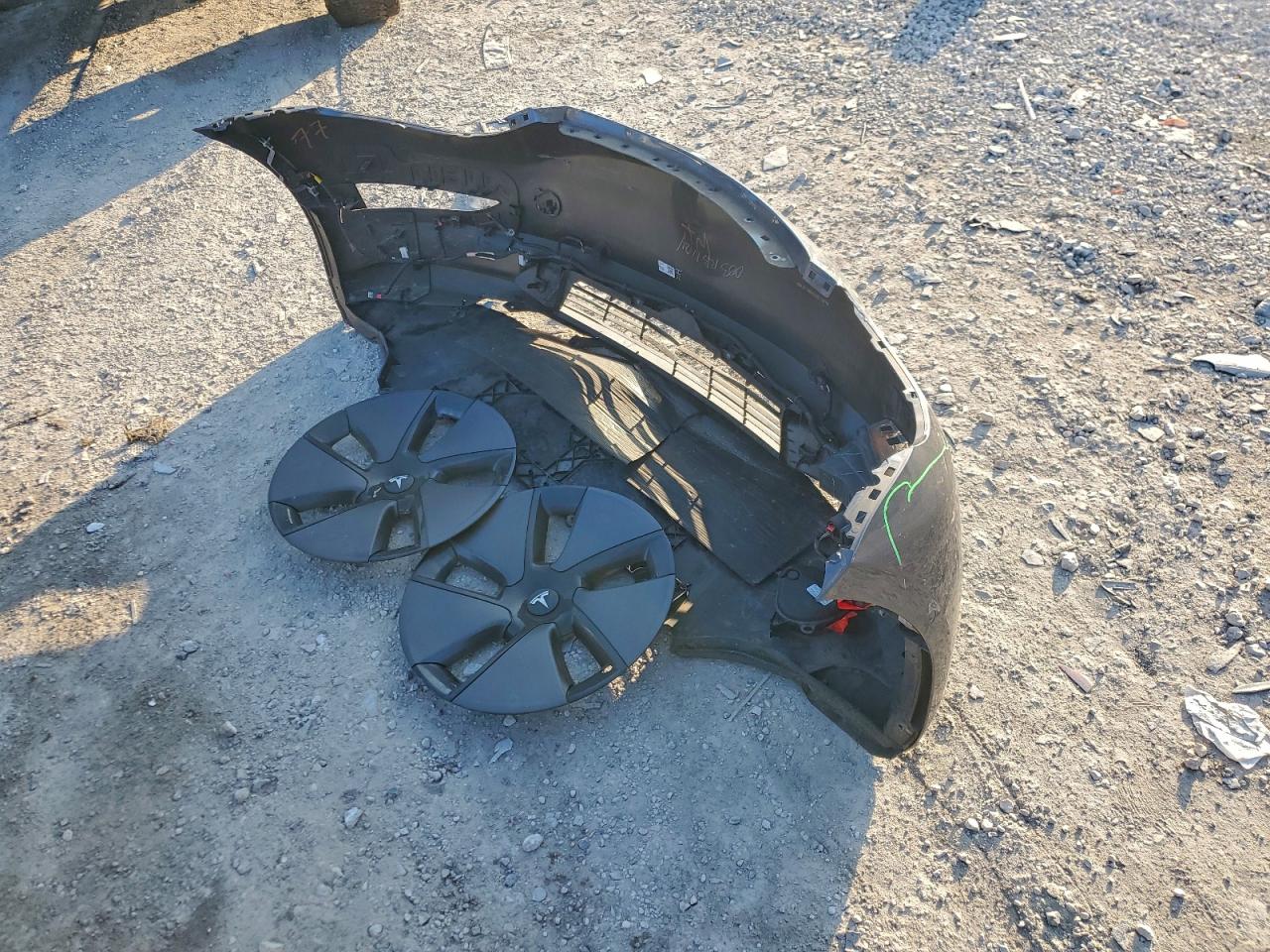 Tesla Model 3 Image 5