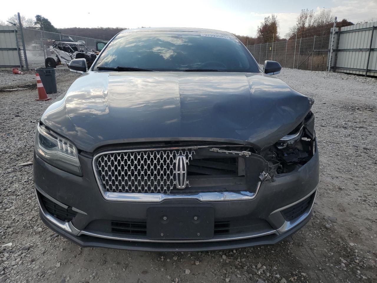 Lincoln MKZ Image 3