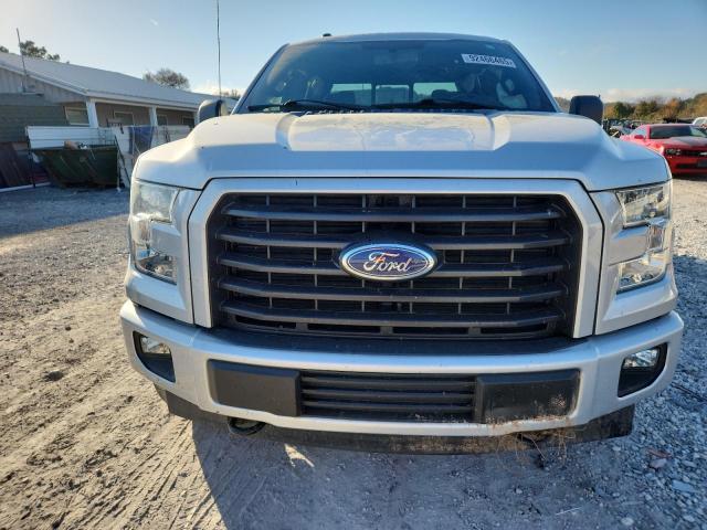 Ford F-150 Supercrew Image 6