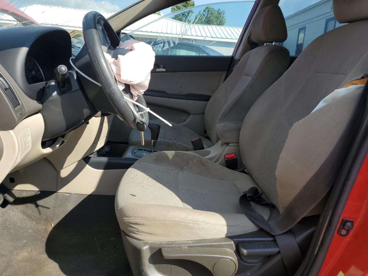 Hyundai ELANTRA Gls Image 2