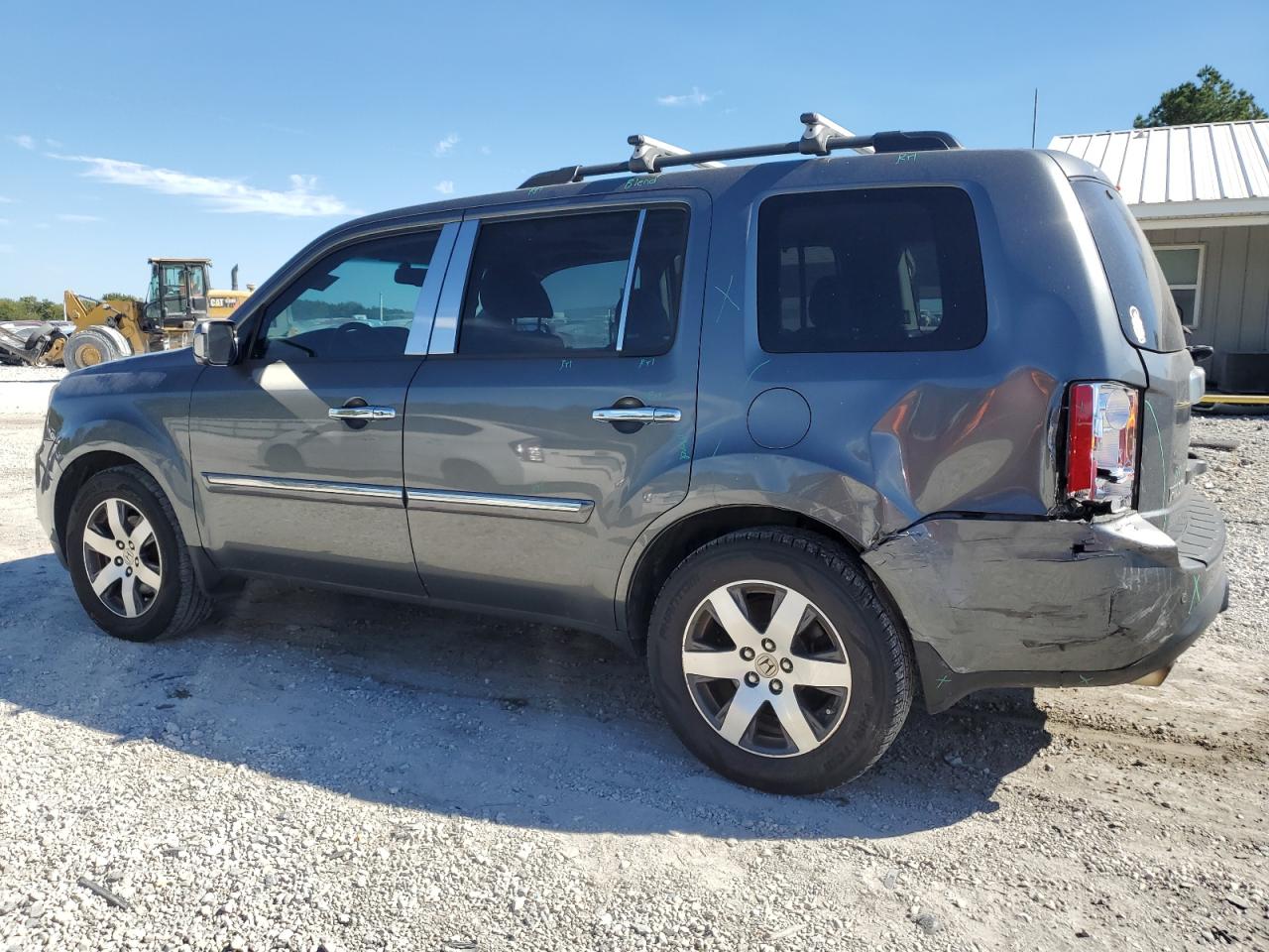 Honda Pilot Touring Image 3