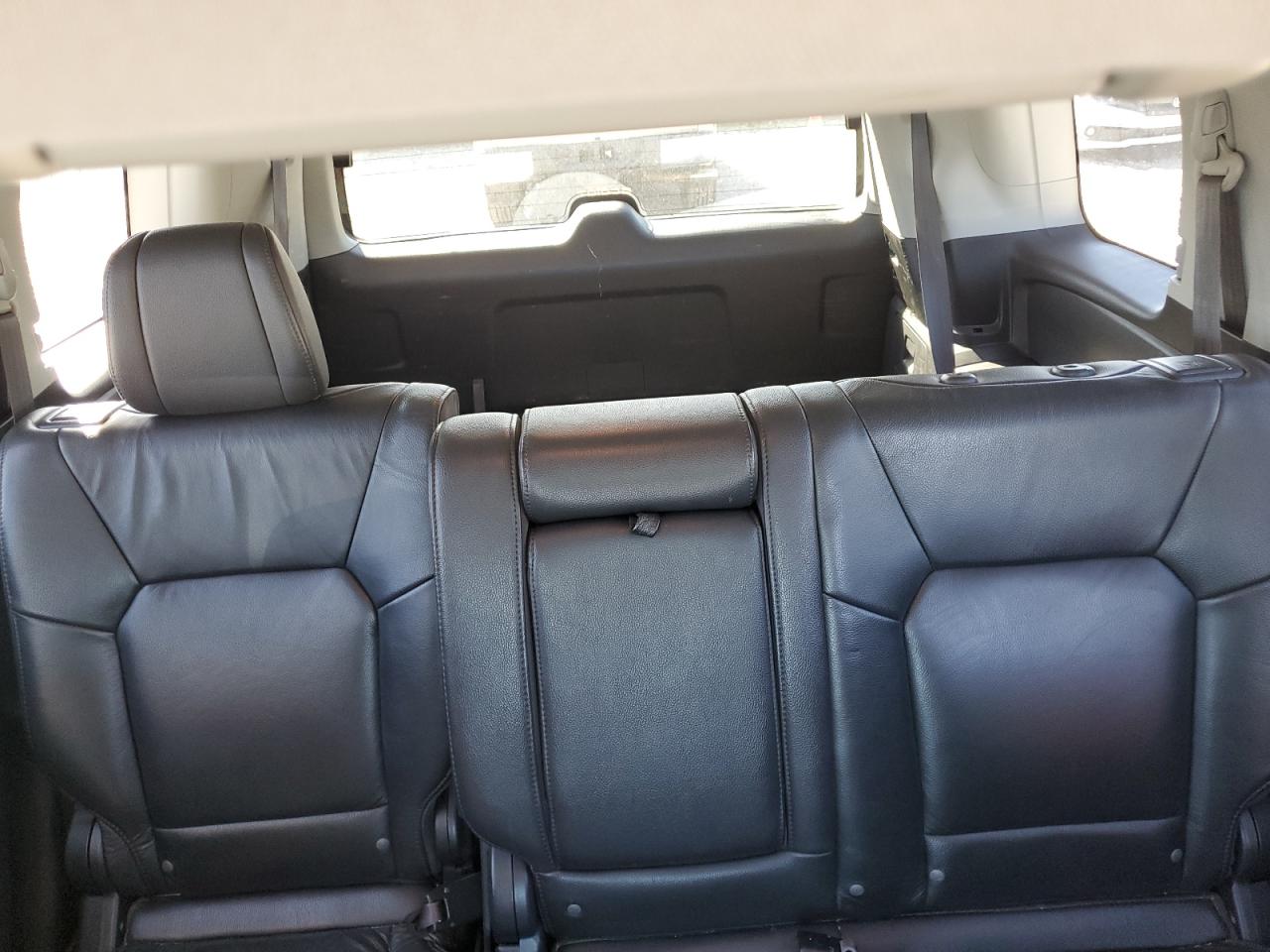 Honda Pilot Touring Image 11