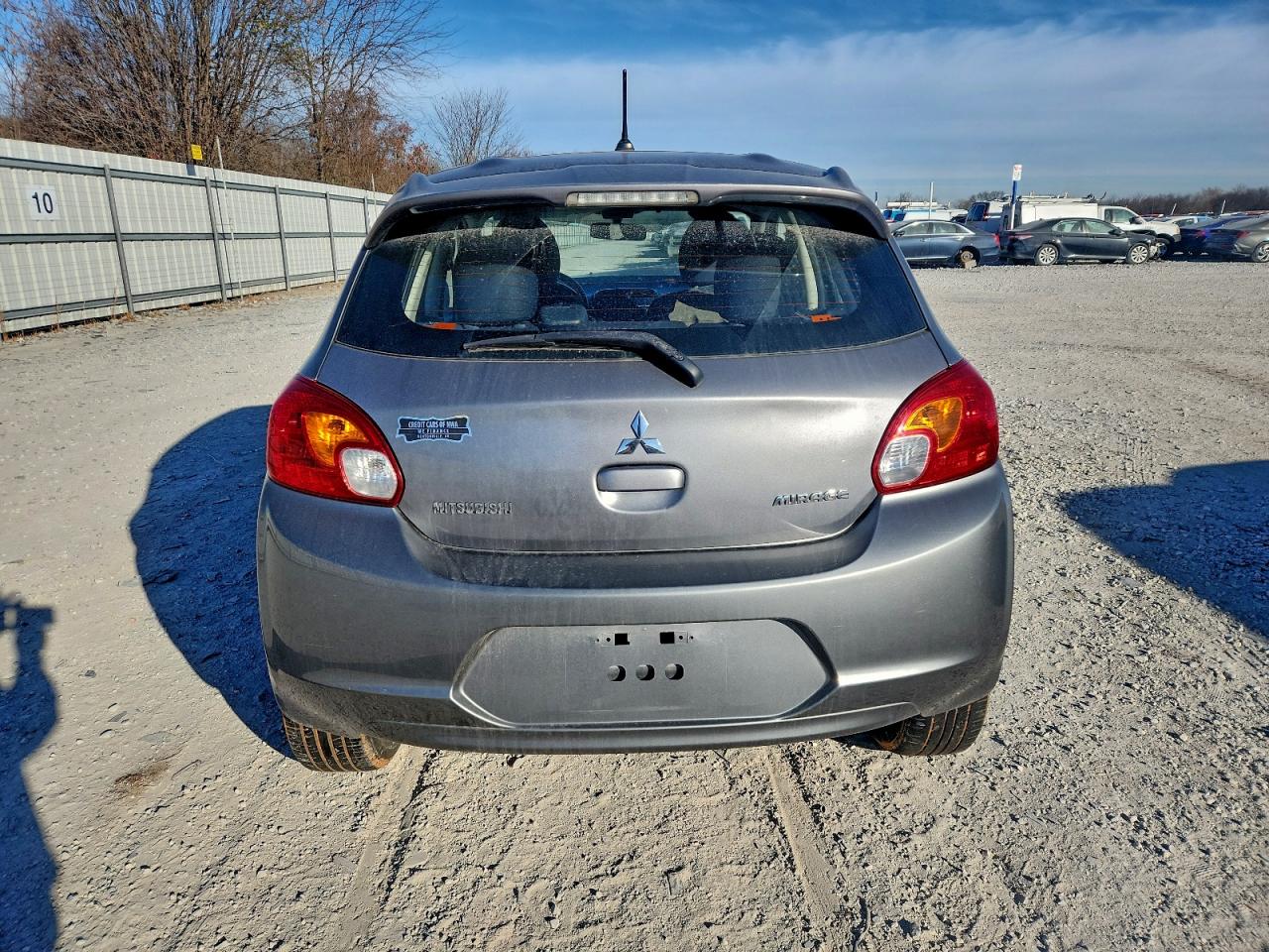 Mitsubishi Mirage De Image 13