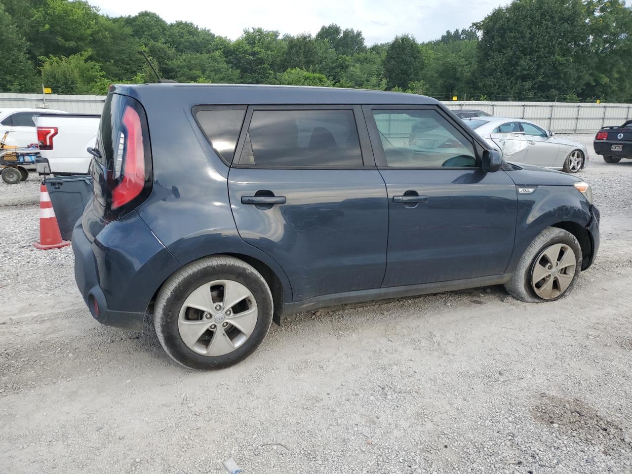 Kia Soul + Image 11