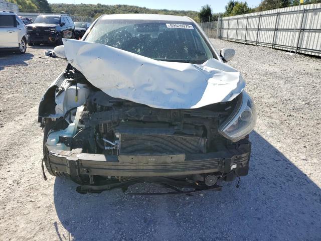 Hyundai ACCENT Se Image 7