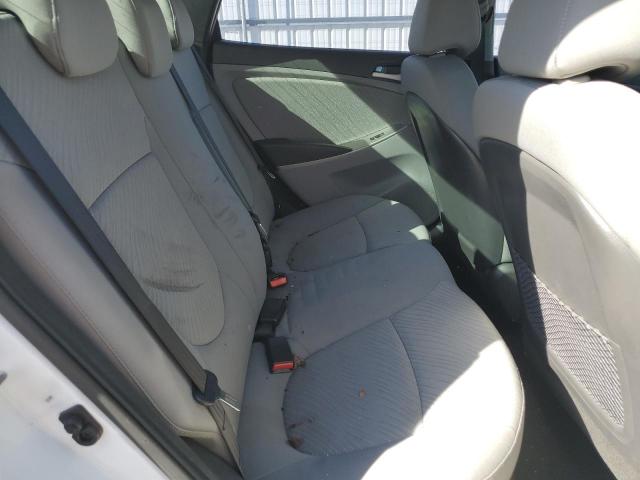 Hyundai ACCENT Se Image 8