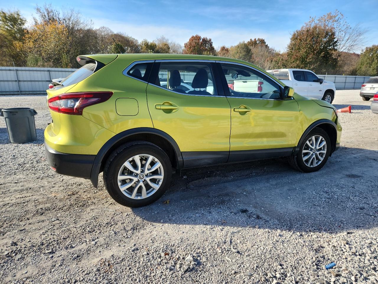 Nissan Rogue S Image 5