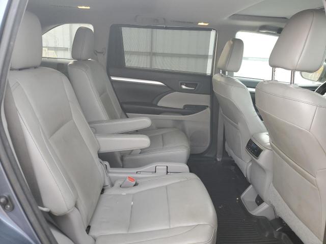 Toyota Highlander Se Image 13