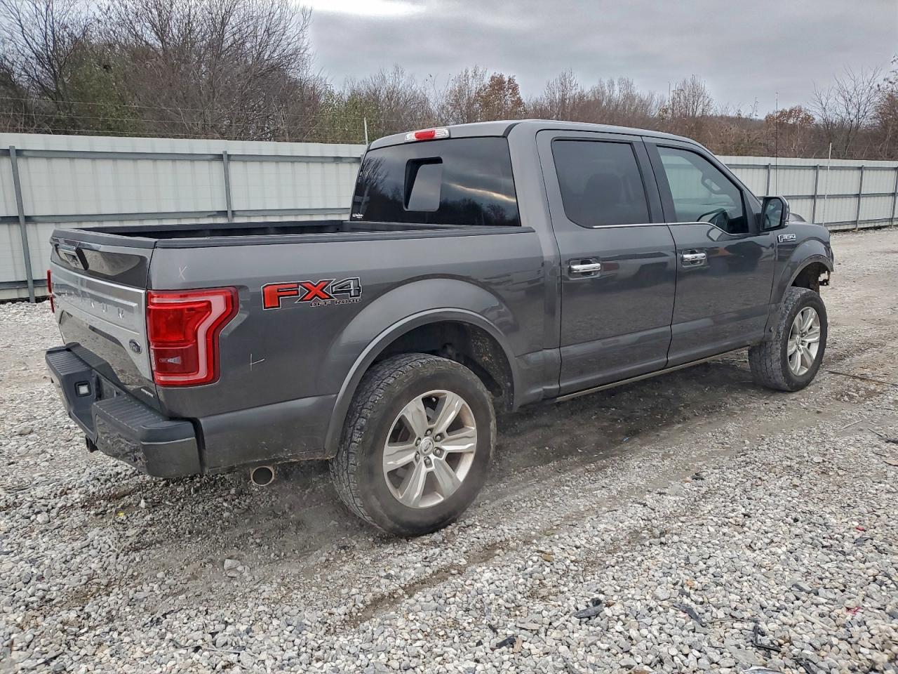 Ford F-150 Supercrew Image 2