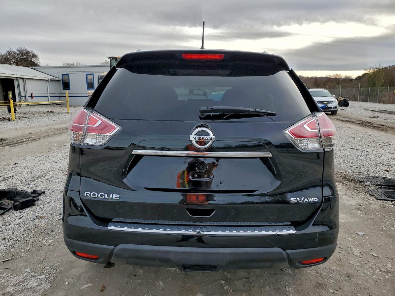 Nissan Rogue S Image 8