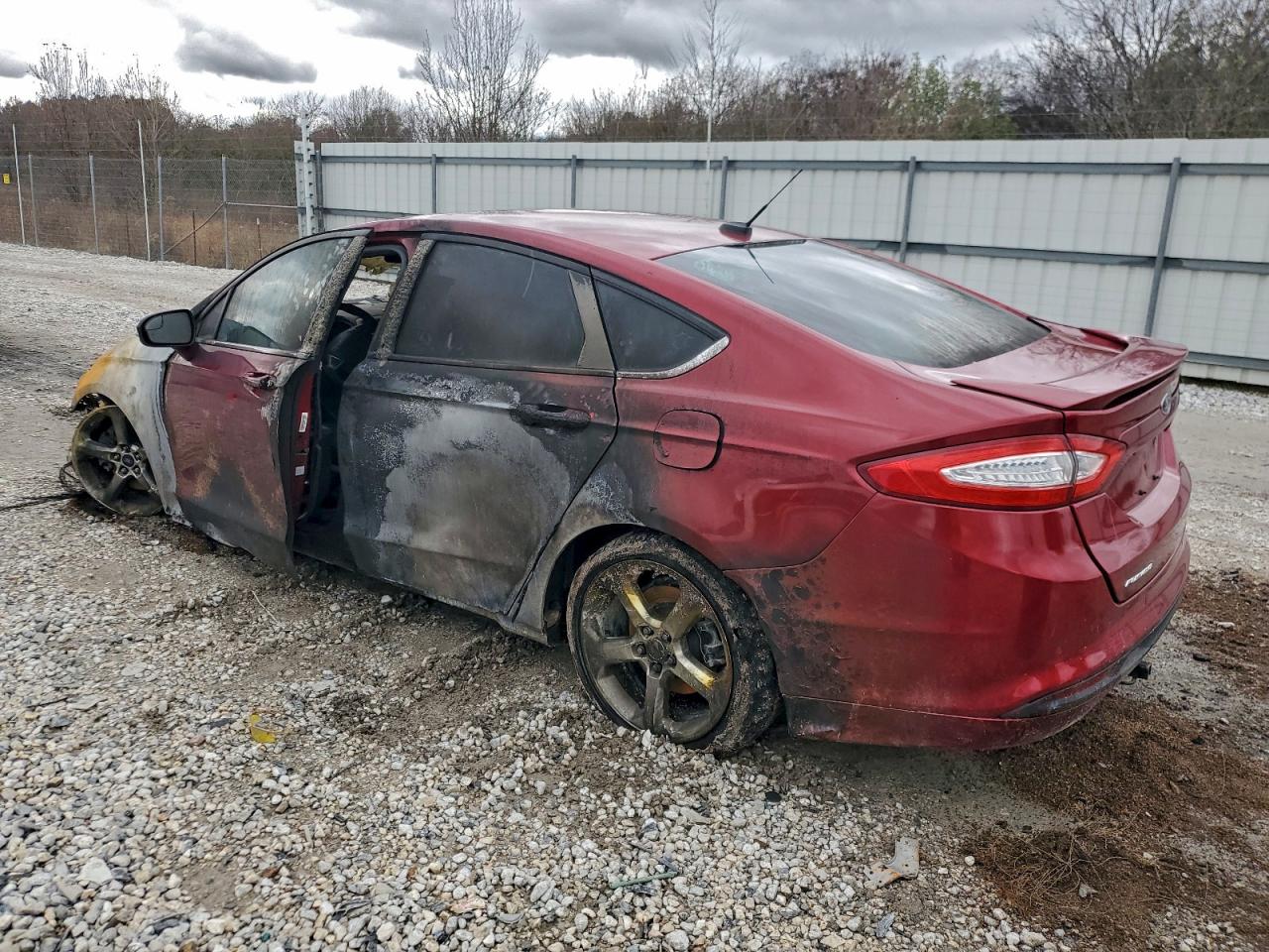 Ford Fusion Se Image 6