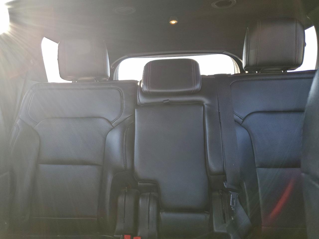 Ford Explorer Sport Image 8