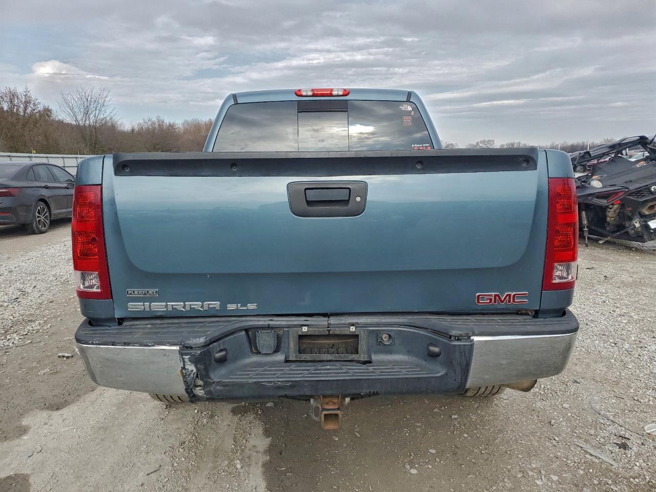 GMC Sierra K1500 Sle Image 6