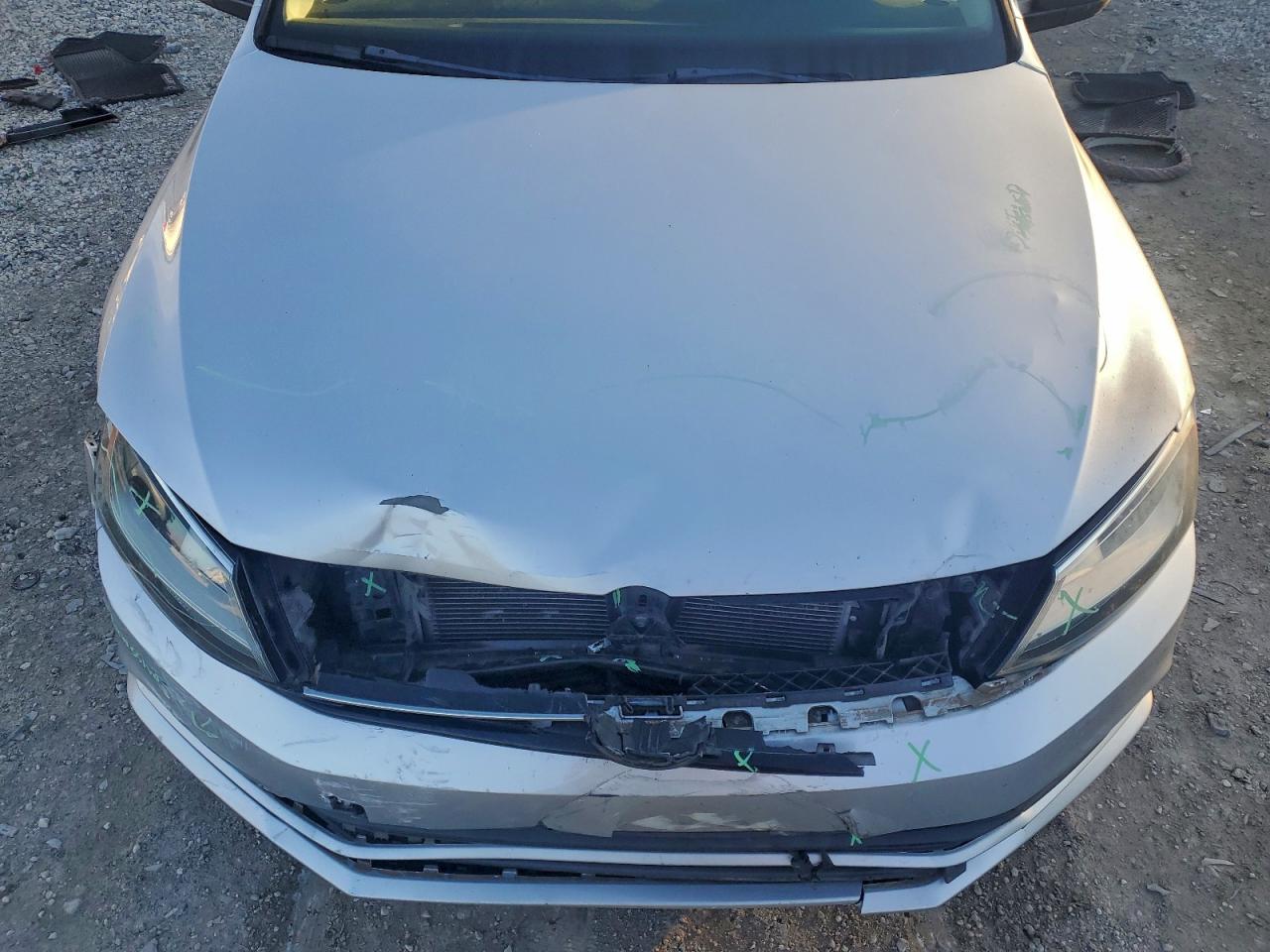 Volkswagen Jetta S Image 5