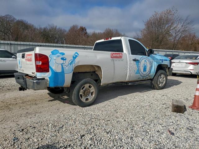 Chevrolet Silverado K2500 Heavy Duty Image 6