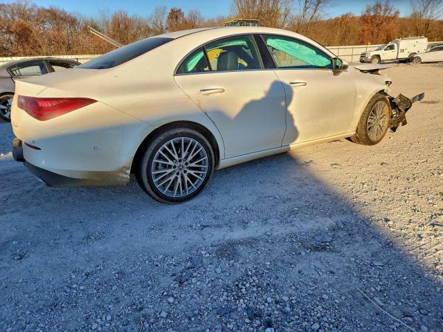 Mercedes-Benz Cla-class 250 Image 4