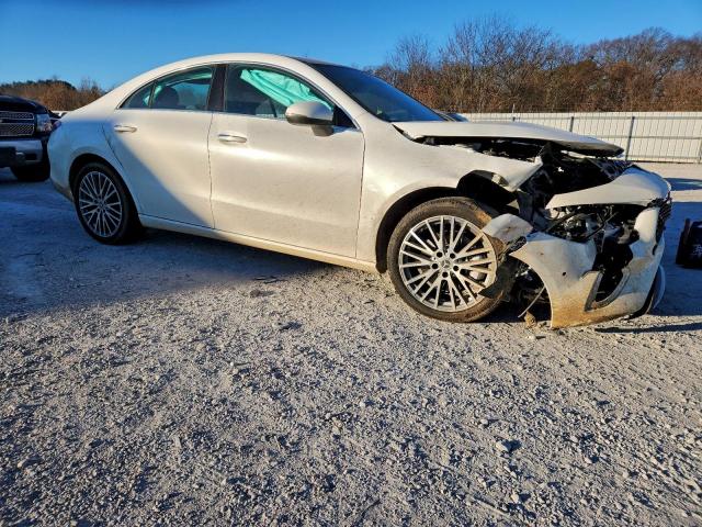 Mercedes-Benz Cla-class 250 Image 3