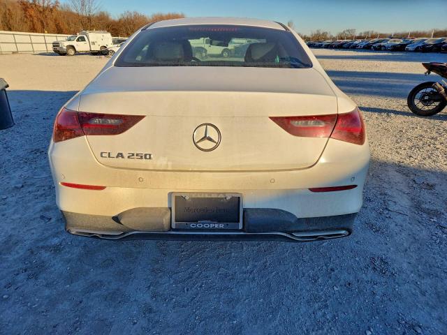 Mercedes-Benz Cla-class 250 Image 6