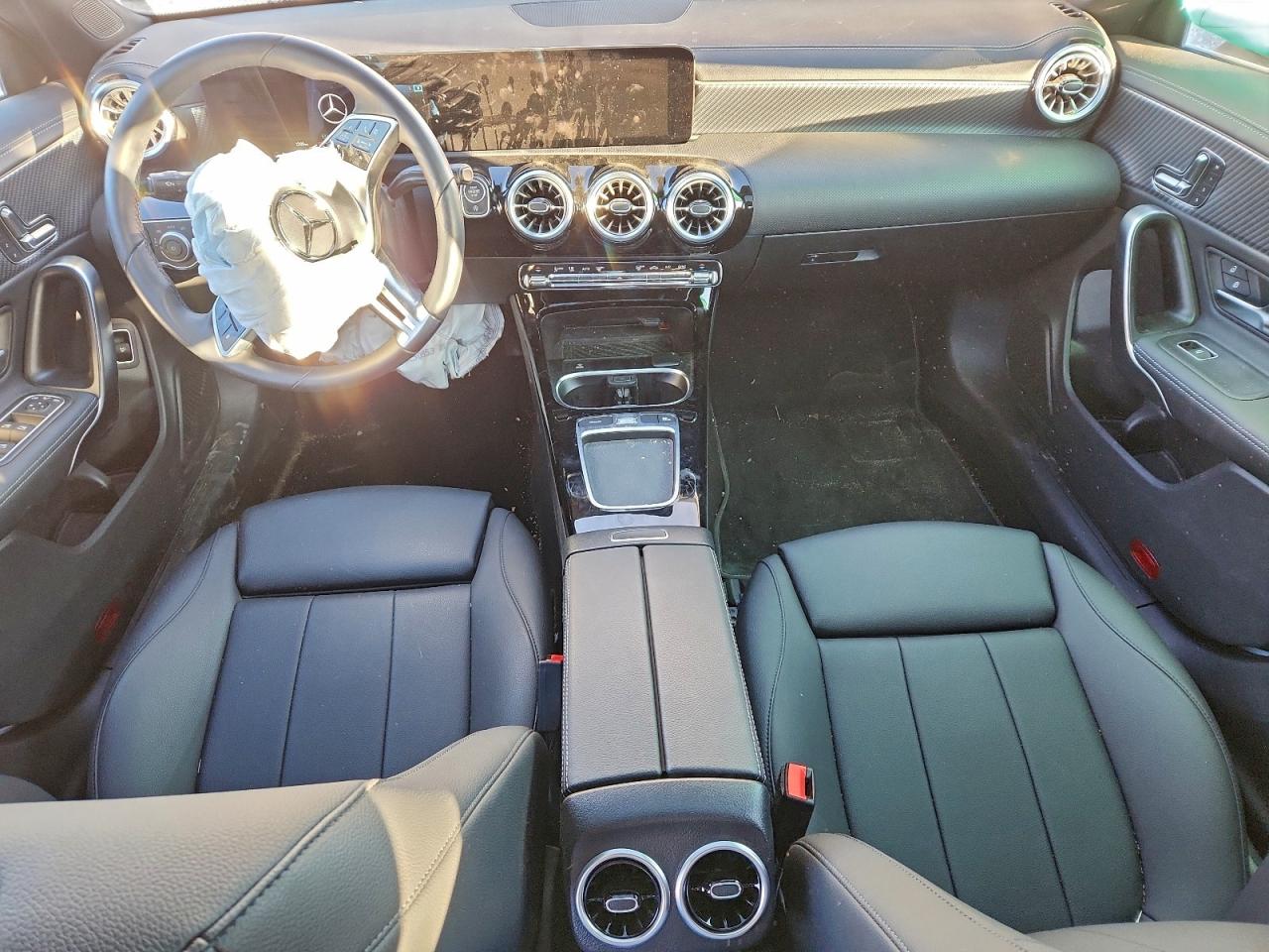 Mercedes-Benz Cla-class 250 Image 7